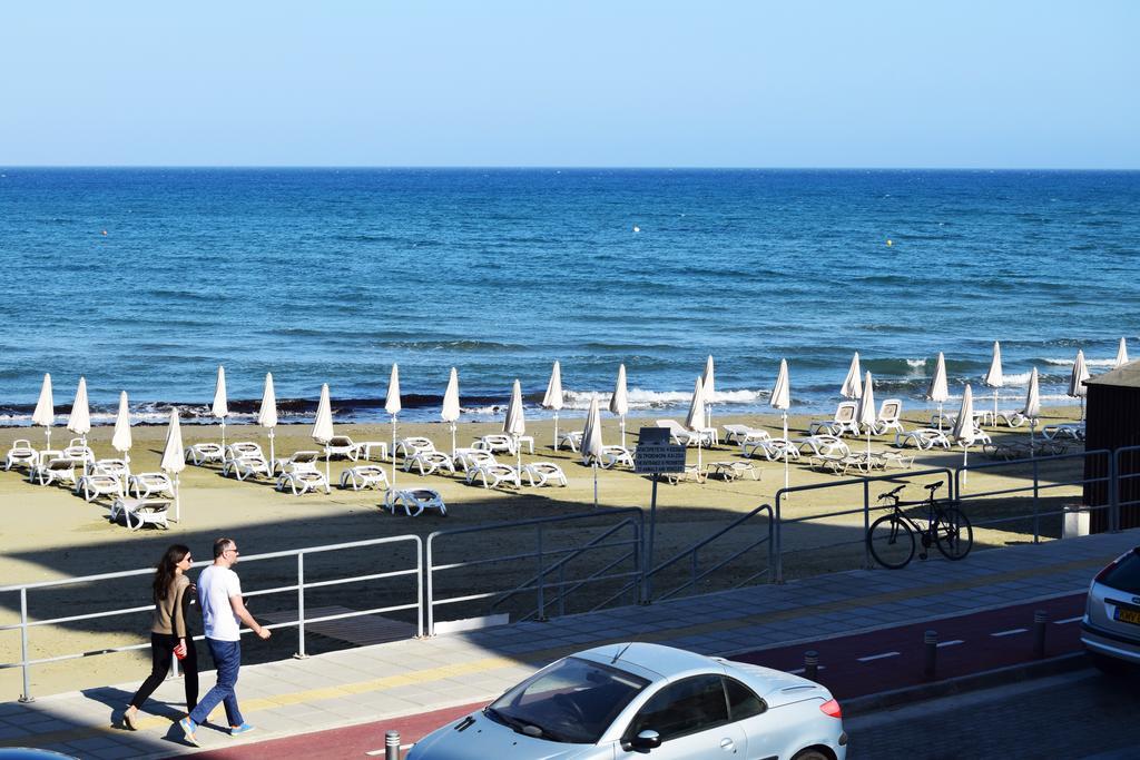 Mackenzie Beach Zen-Apartment Larnaca Bagian luar foto