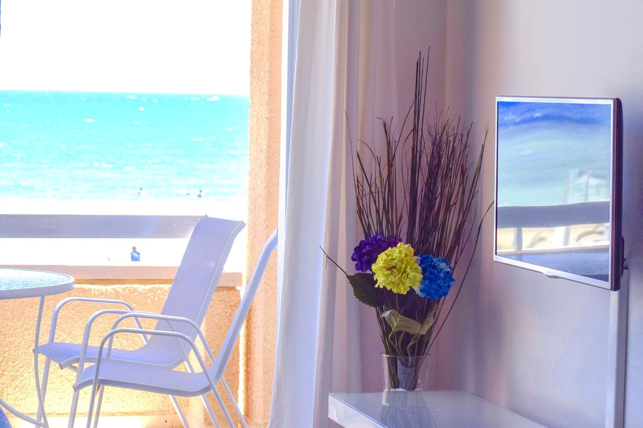 Mackenzie Beach Zen-Apartment Larnaca Bagian luar foto
