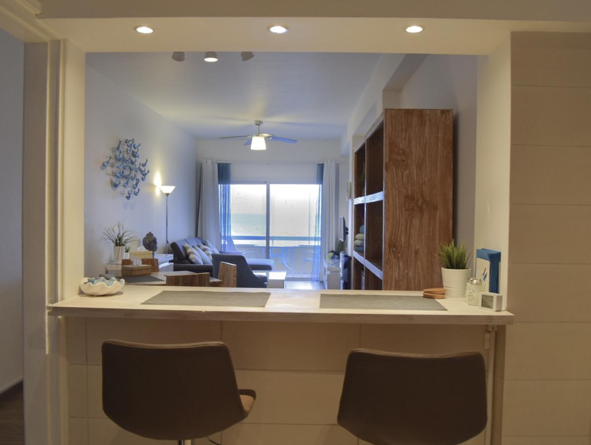 Mackenzie Beach Zen-Apartment Larnaca Bagian luar foto