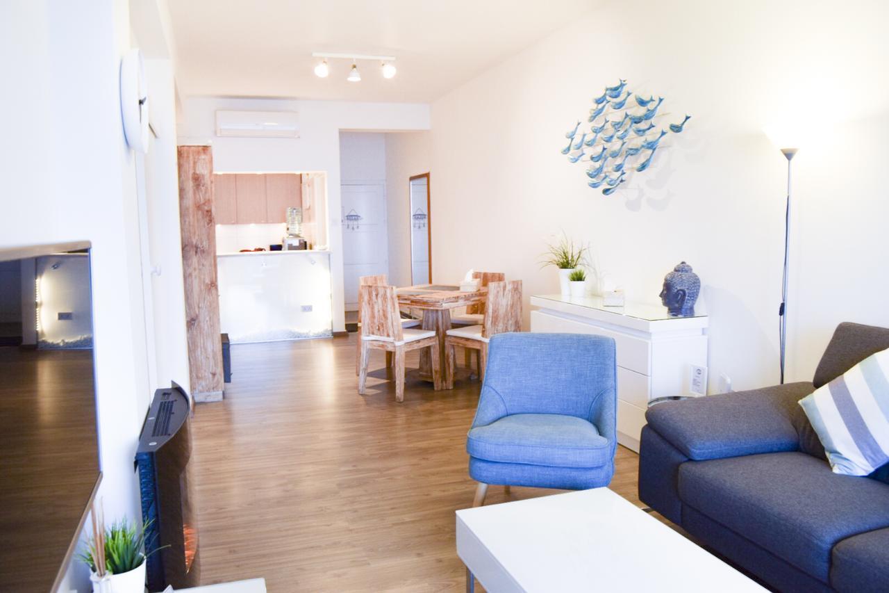 Mackenzie Beach Zen-Apartment Larnaca Bagian luar foto